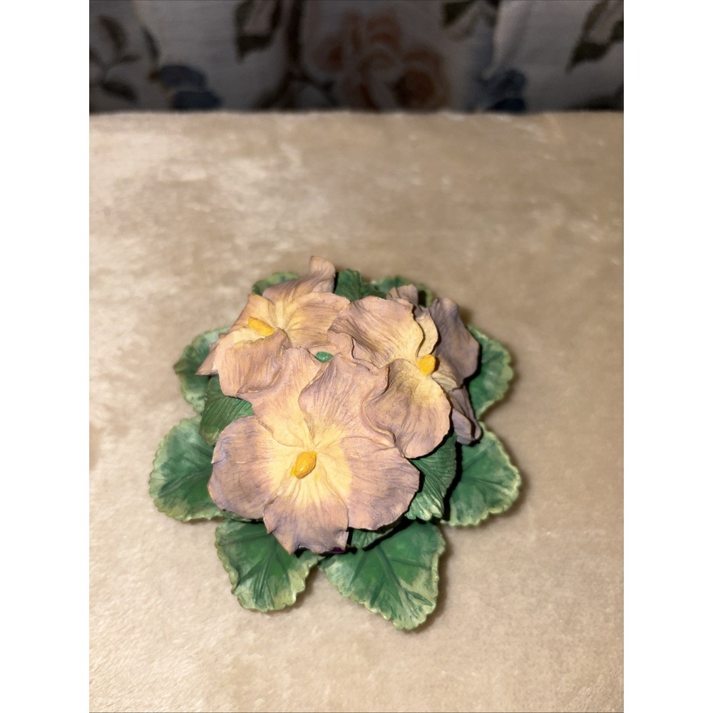 Floral Trinket Box with Hinged Lid and Purple Gem Accent – Pansy Flower Design - Picture 2 of 4